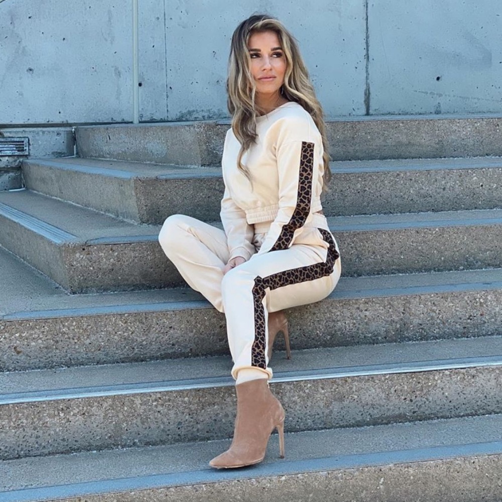 Kittenish cheetah set